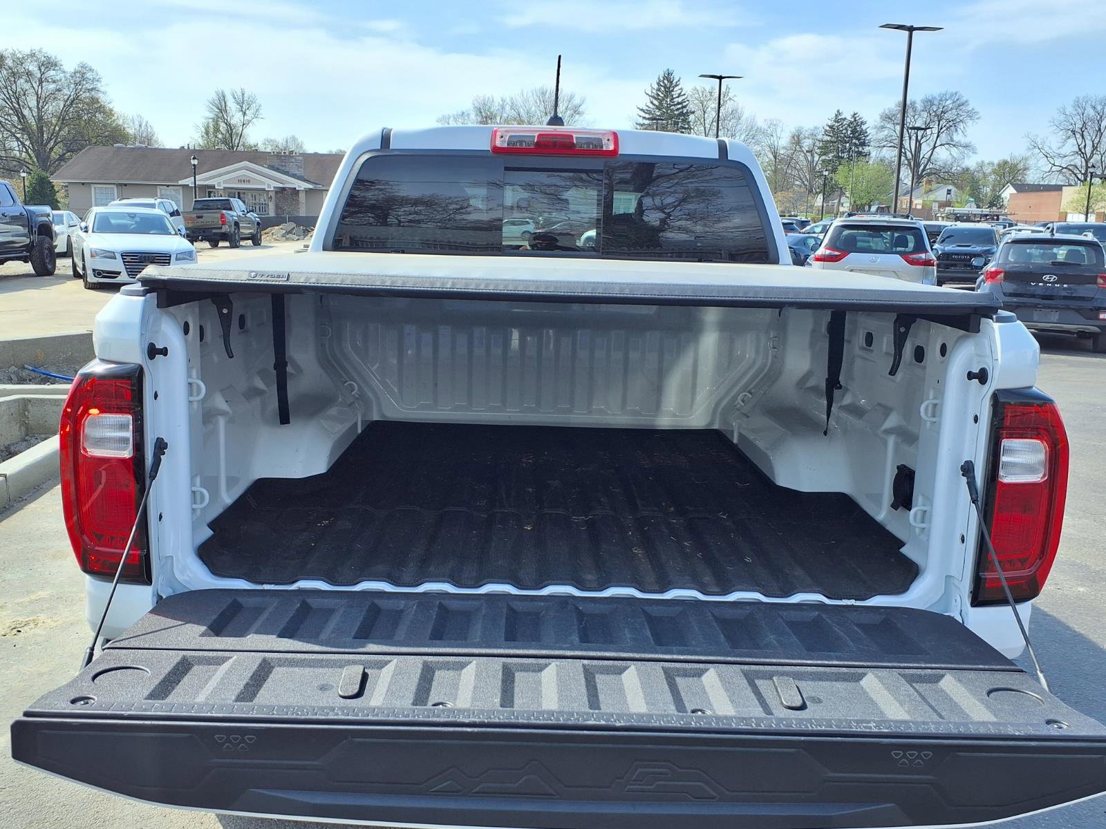 Used 2024 GMC Canyon Elevation w/ Convenience Package image 27