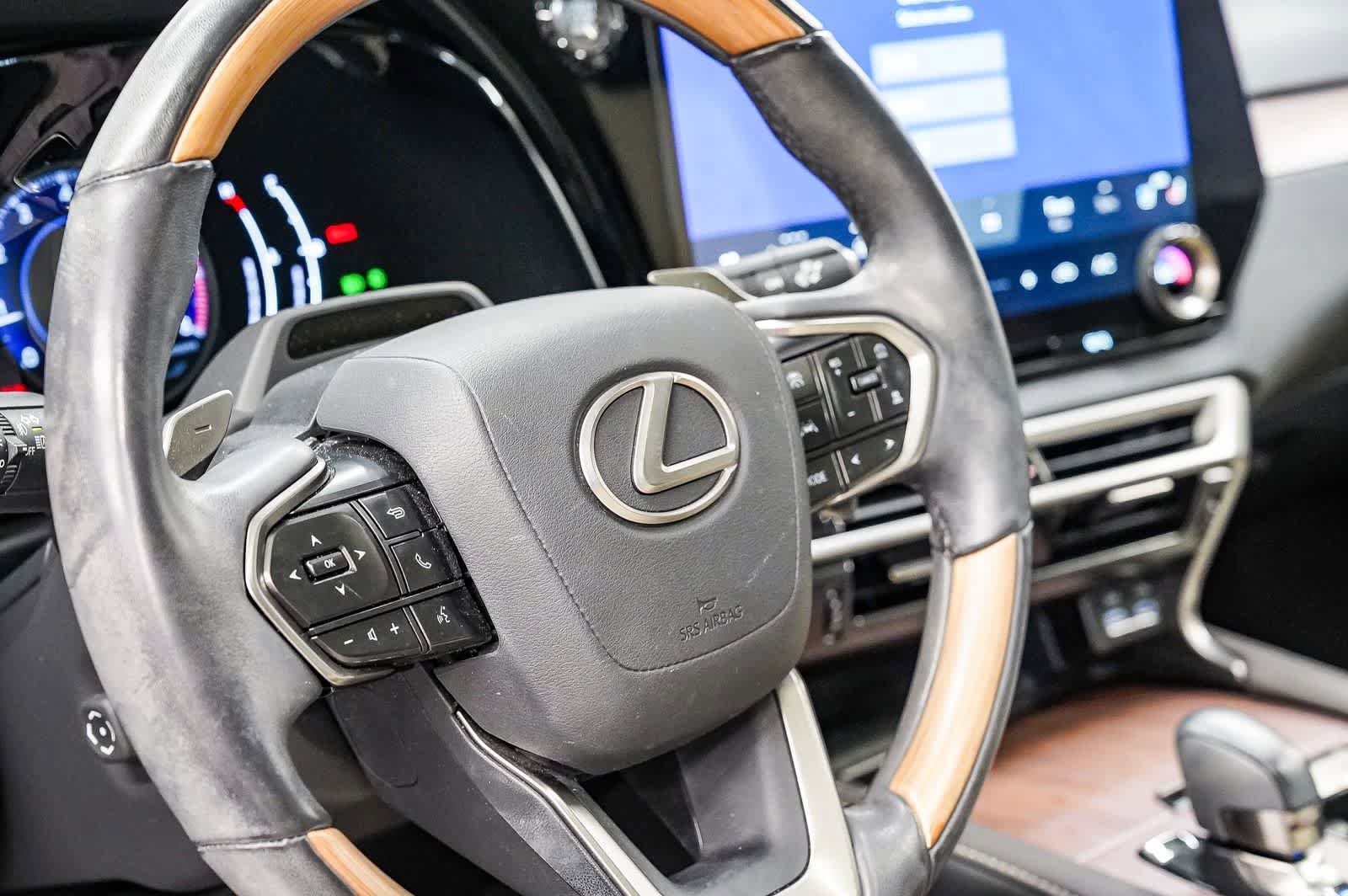 Used 2024 Lexus RX 350 Premium w/ Convenience Package FWD image 21