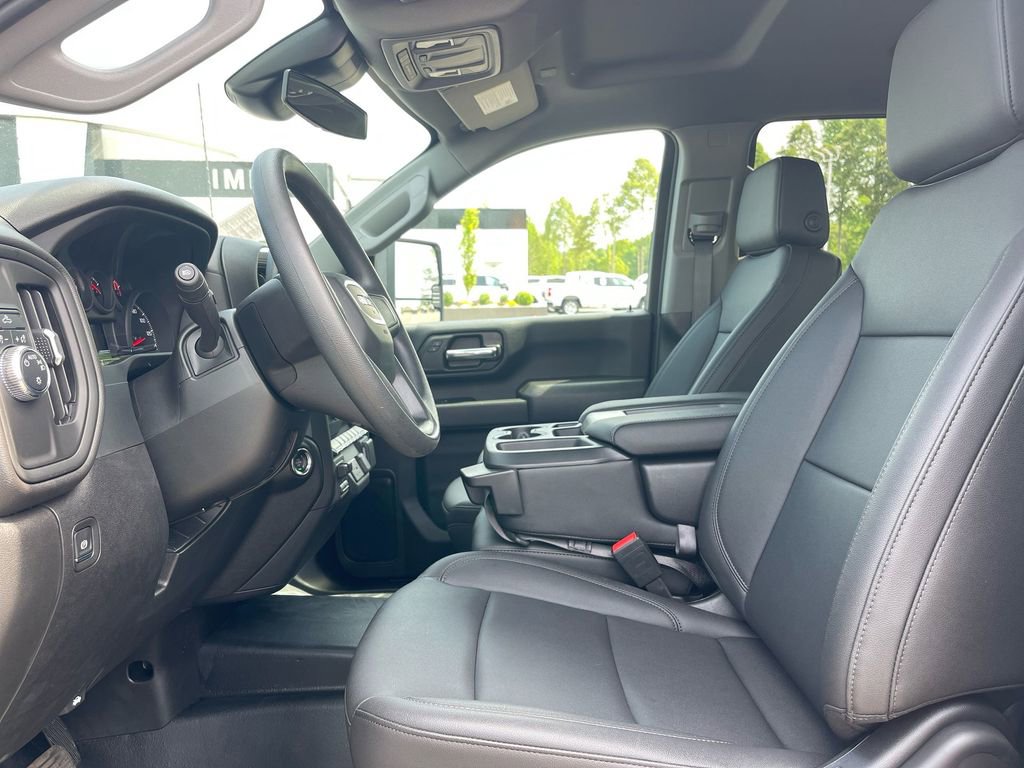 Used 2024 GMC Sierra 2500 Pro w/ Convenience Package image 9