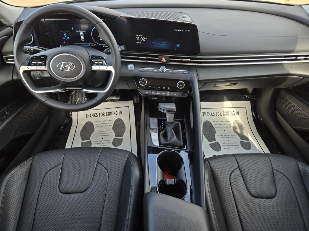 Used 2023 Hyundai Elantra Limited FWD image 22