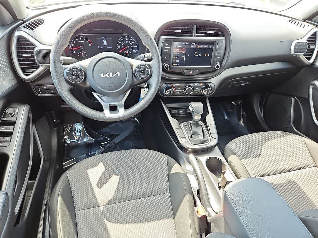 Used 2022 Kia Soul LX w/ Technology Package FWD image 10