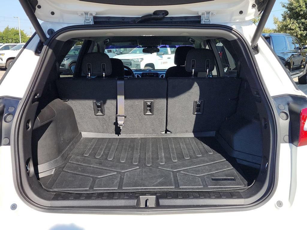 Used 2018 Chevrolet Equinox LT FWD image 22