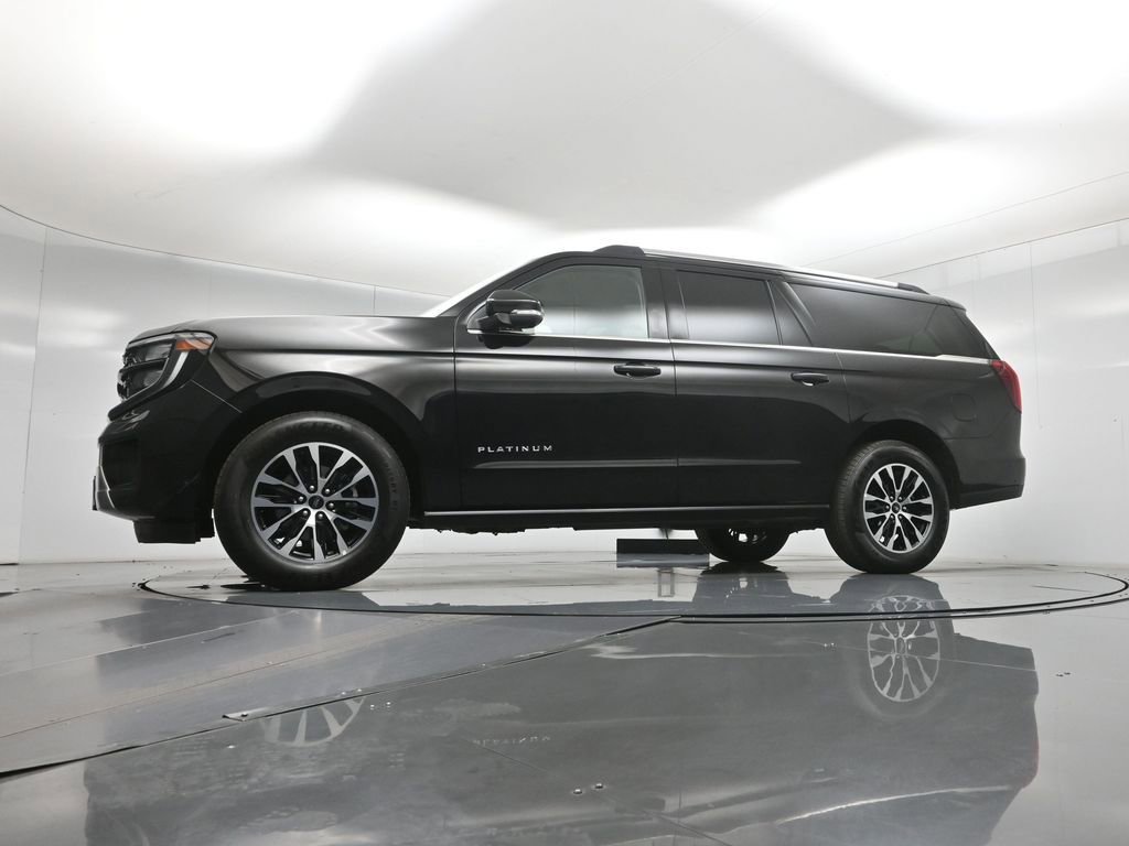 Certified 2025 Ford Expedition Max Platinum image 8