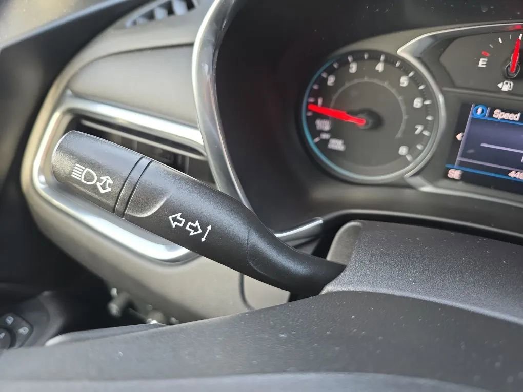 Used 2019 Chevrolet Equinox LT image 19