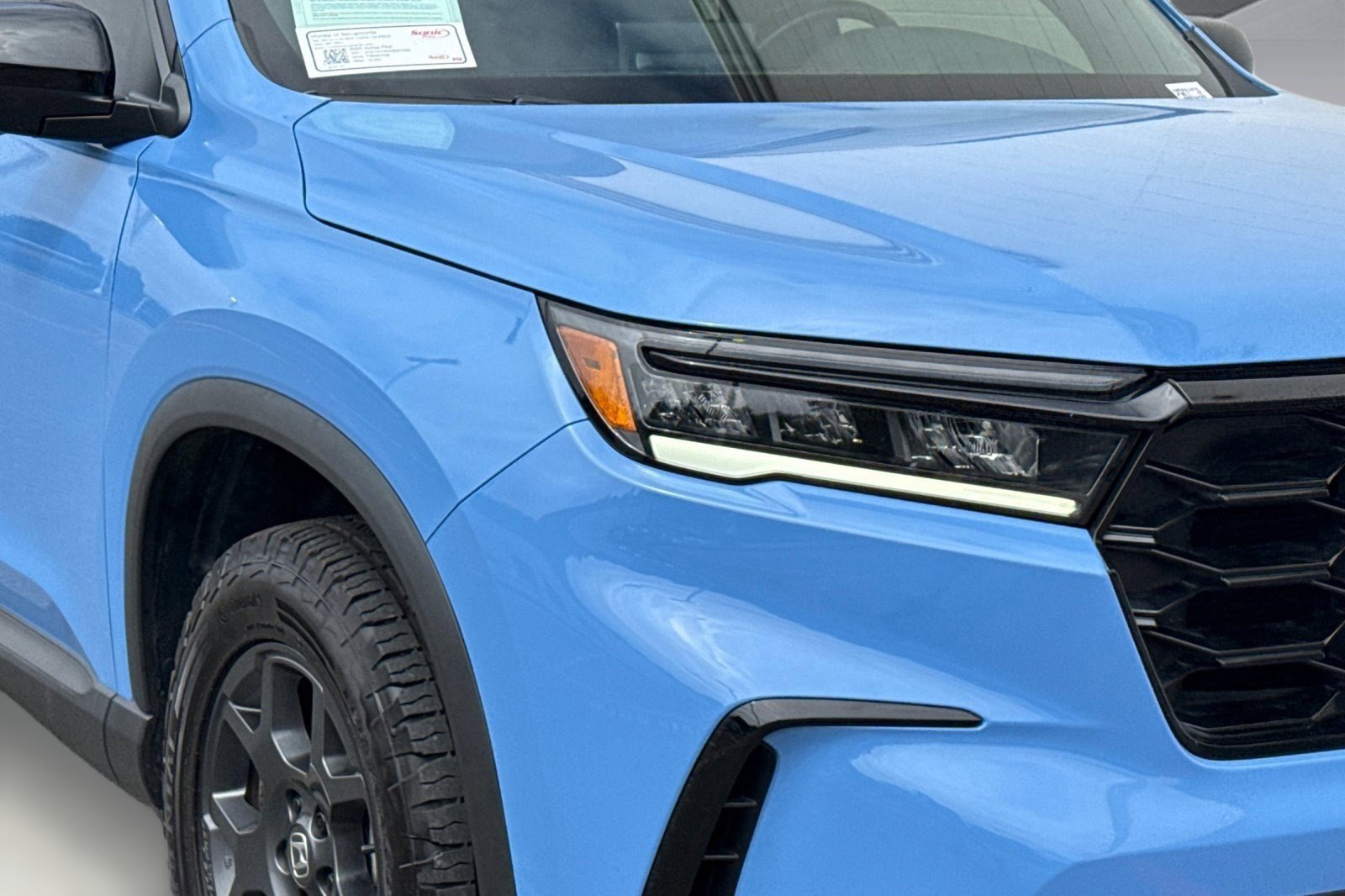 Used 2025 Honda Pilot TrailSport image 10