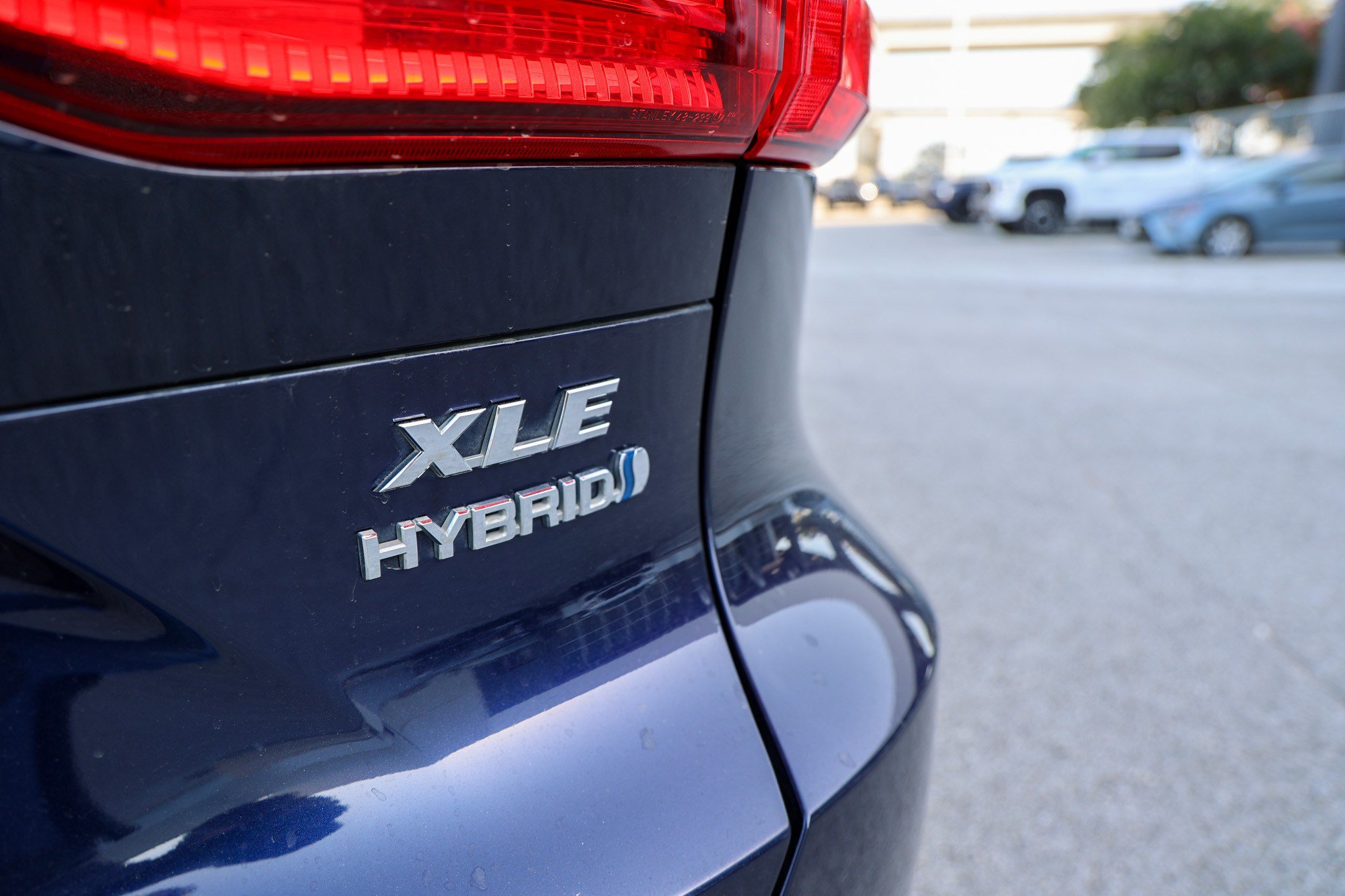 Certified 2022 Toyota Venza XLE AWD/4WD image 13