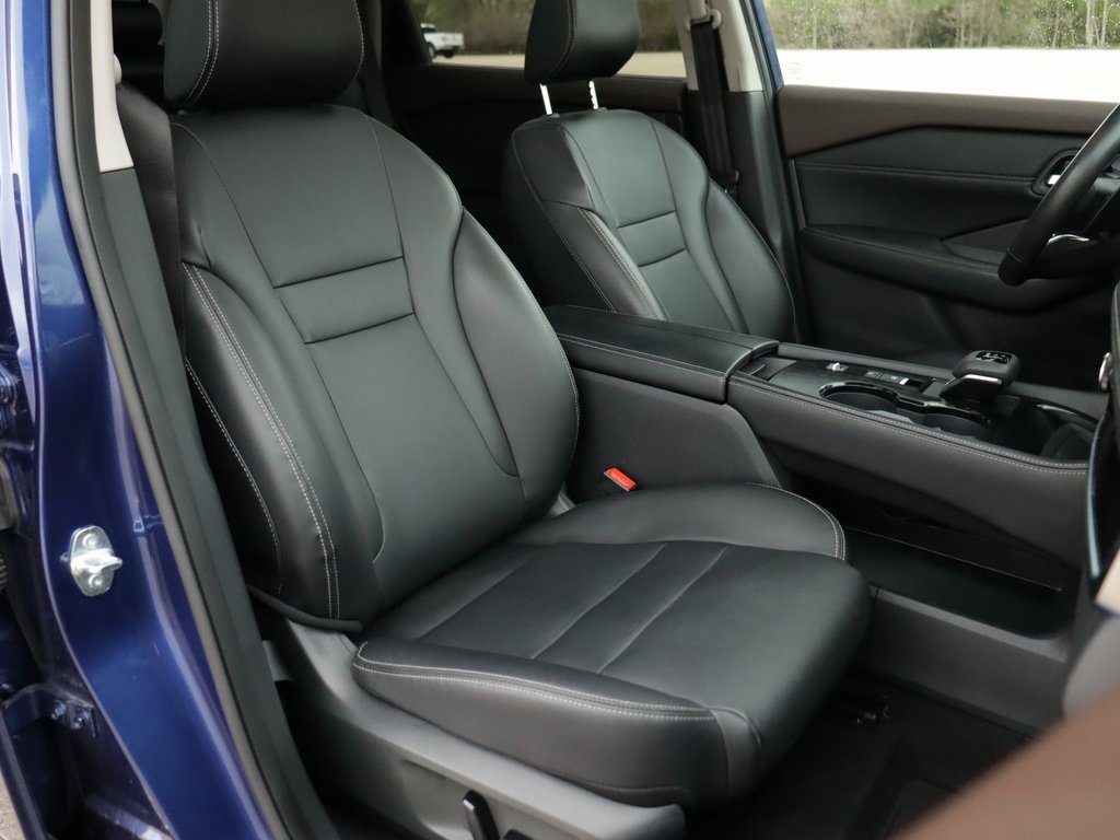 Used 2023 Nissan Rogue SL w/ SL Premium Package image 34