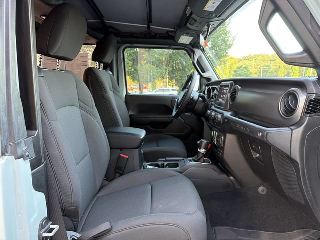 Used 2023 Jeep Wrangler Sport AWD/4WD image 11