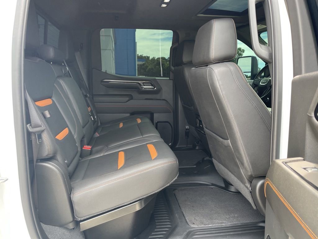 Used 2023 GMC Sierra 1500 AT4 w/ Technology Package image 26