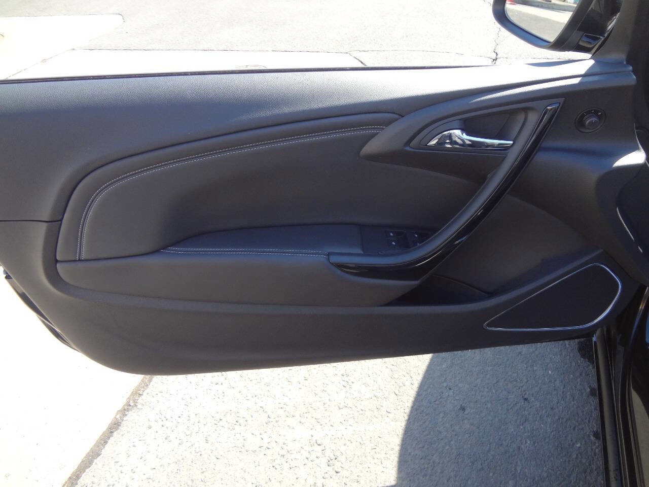 Used 2016 Buick Cascada Premium image 11