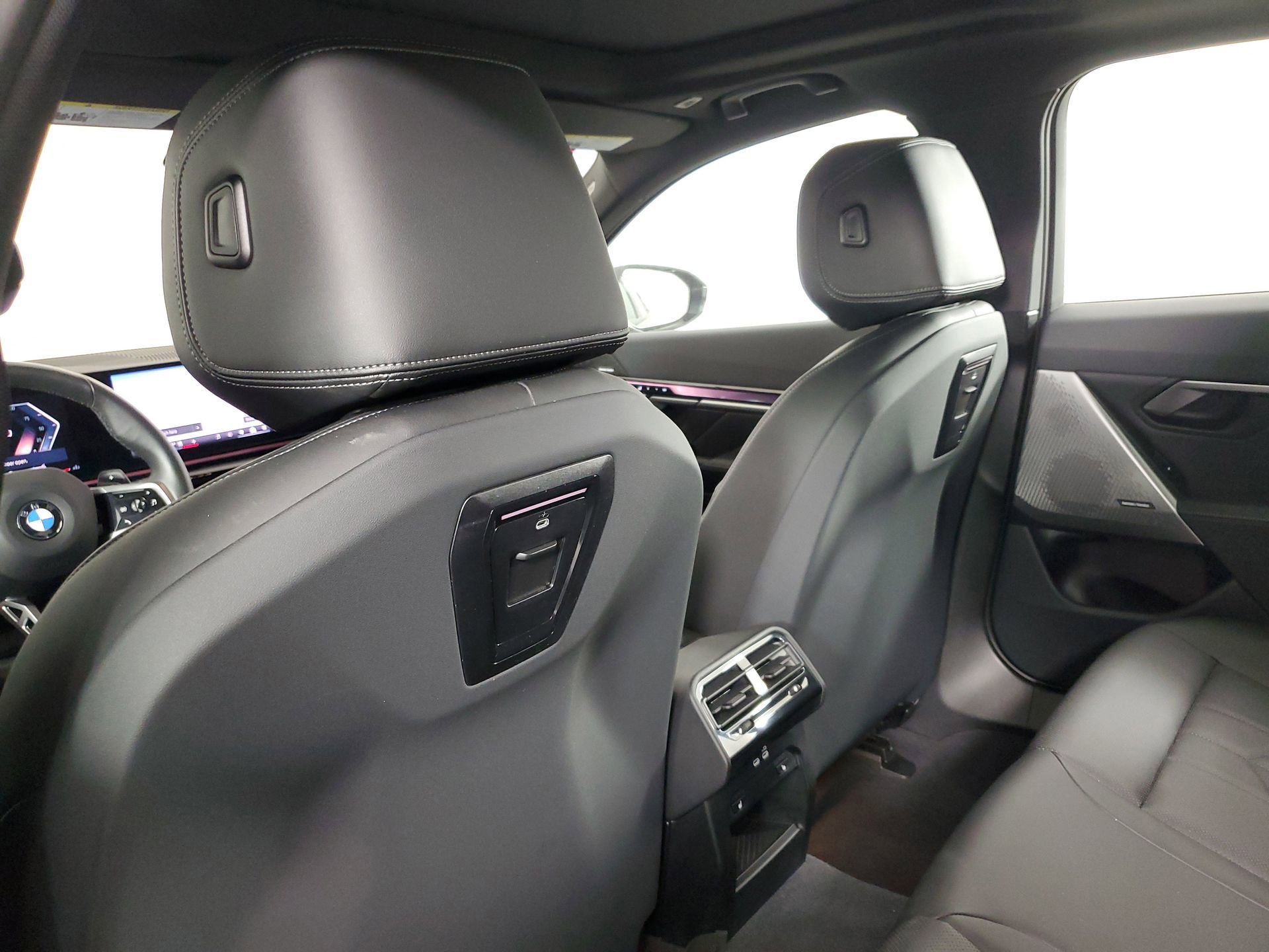 Used 2024 BMW 540i xDrive image 48