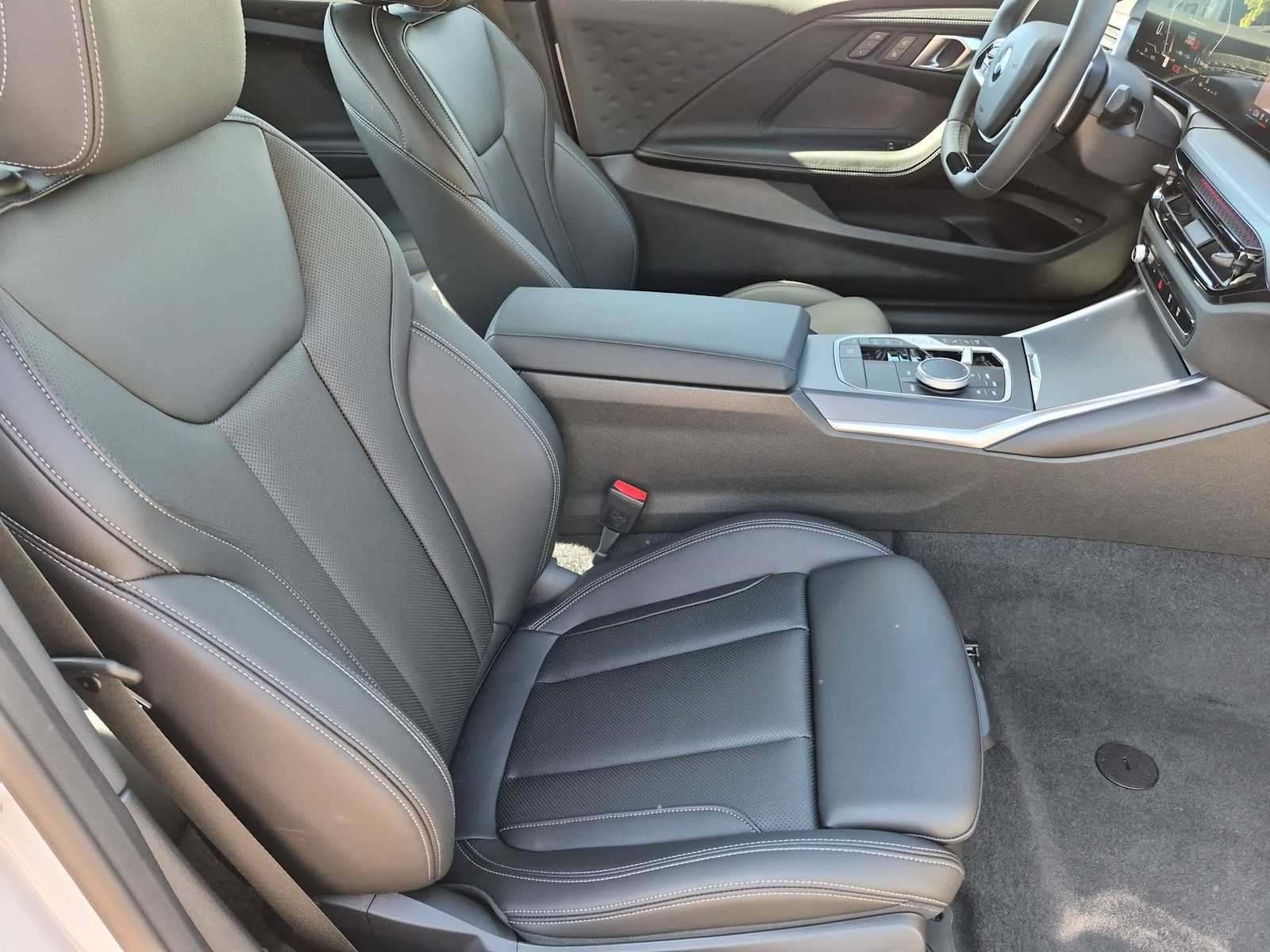 Used 2025 BMW 230i xDrive Coupe w/ Premium Package AWD/4WD image 20