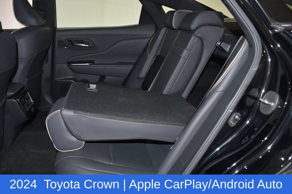 Used 2024 Toyota Crown AWD/4WD image 29