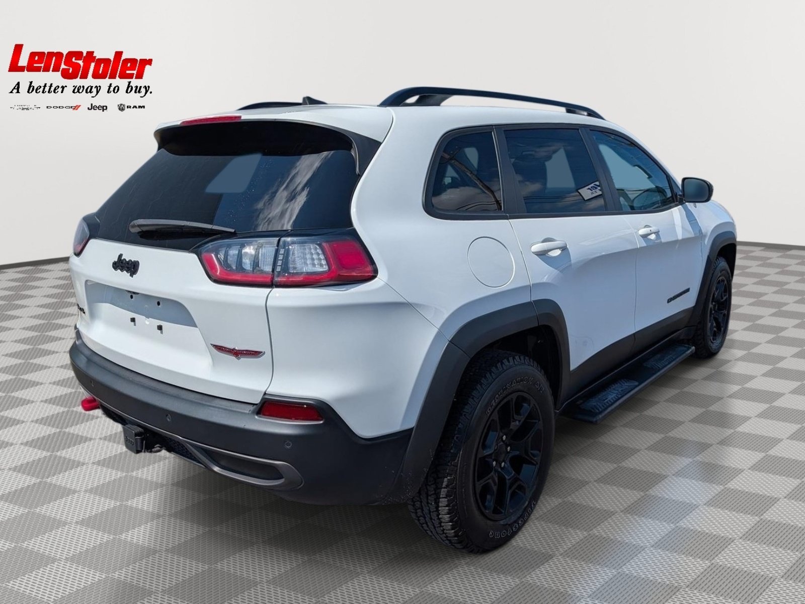 Used 2023 Jeep Cherokee Trailhawk w/ Sun & Sound Group AWD/4WD image 5
