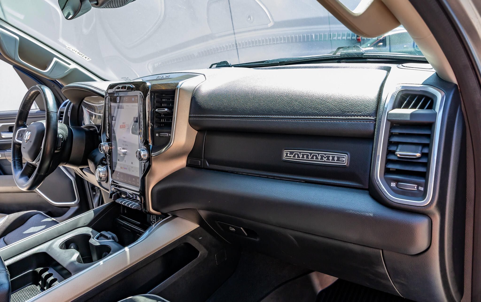 Used 2022 RAM 1500 Laramie AWD/4WD image 14