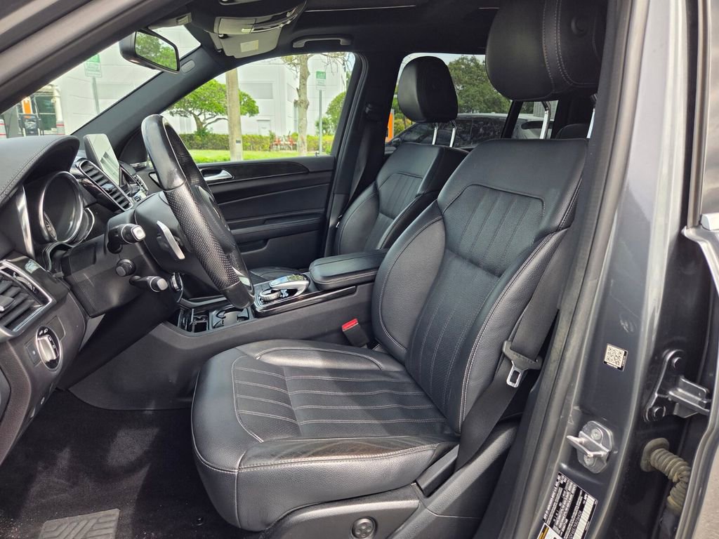 Used 2019 Mercedes-Benz GLS 450 4MATIC image 12