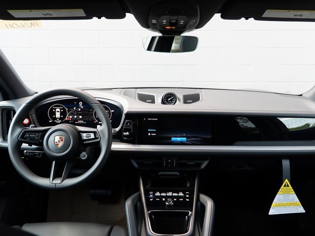 New 2026 Porsche Cayenne image 21