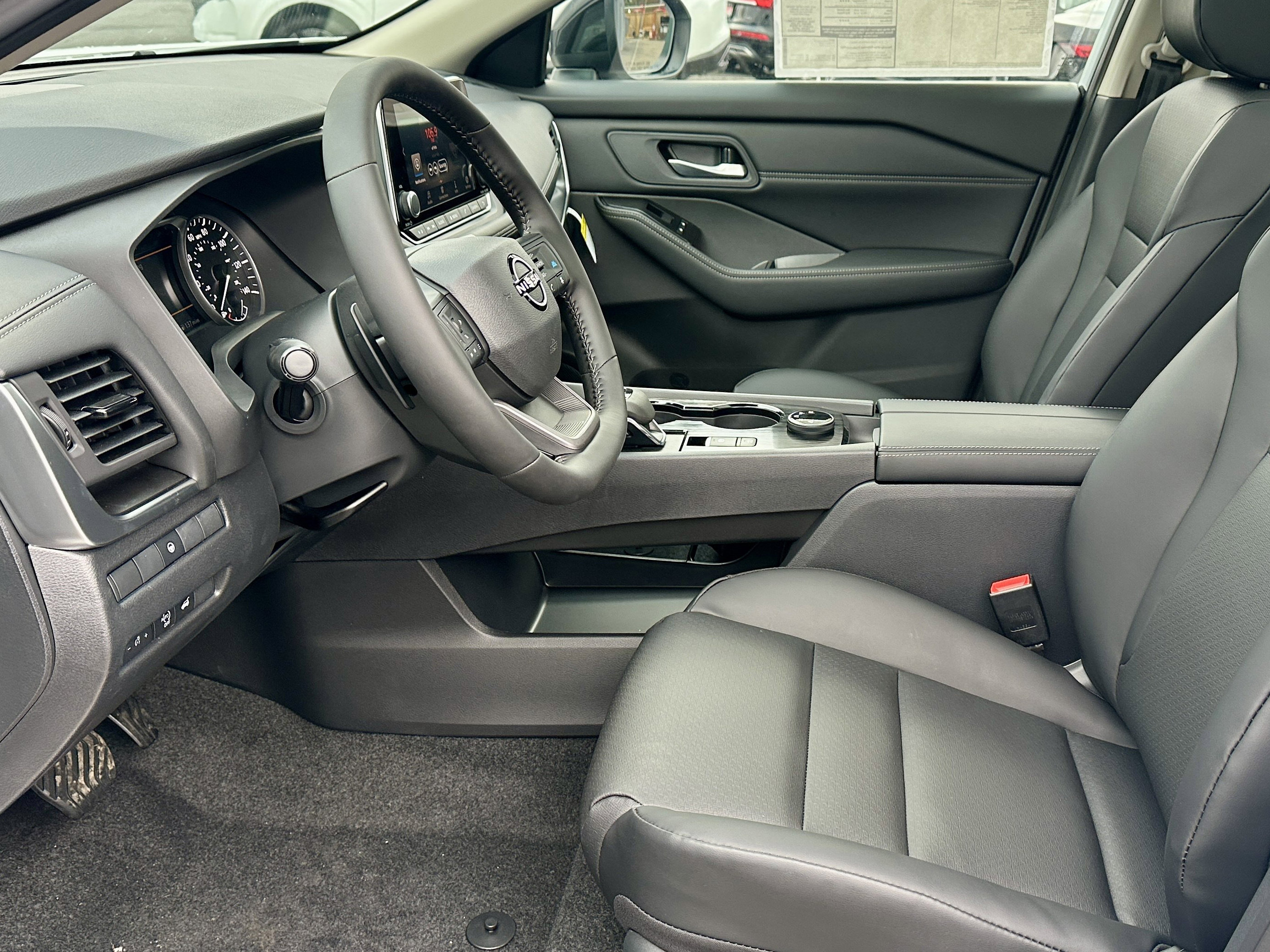 New 2026 Nissan Rogue SV image 25