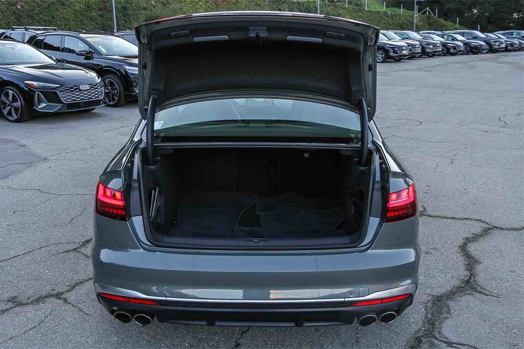 Used 2023 Audi S4 Premium Plus w/ Premium Plus Package image 26
