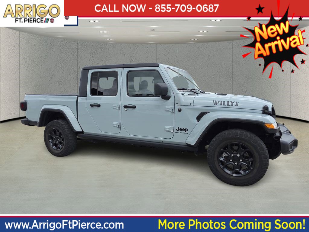 Used 2023 Jeep Gladiator Willys AWD/4WD image 1