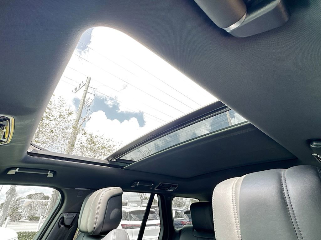 Used 2021 Land Rover Range Rover P525 Westminster Edition image 24