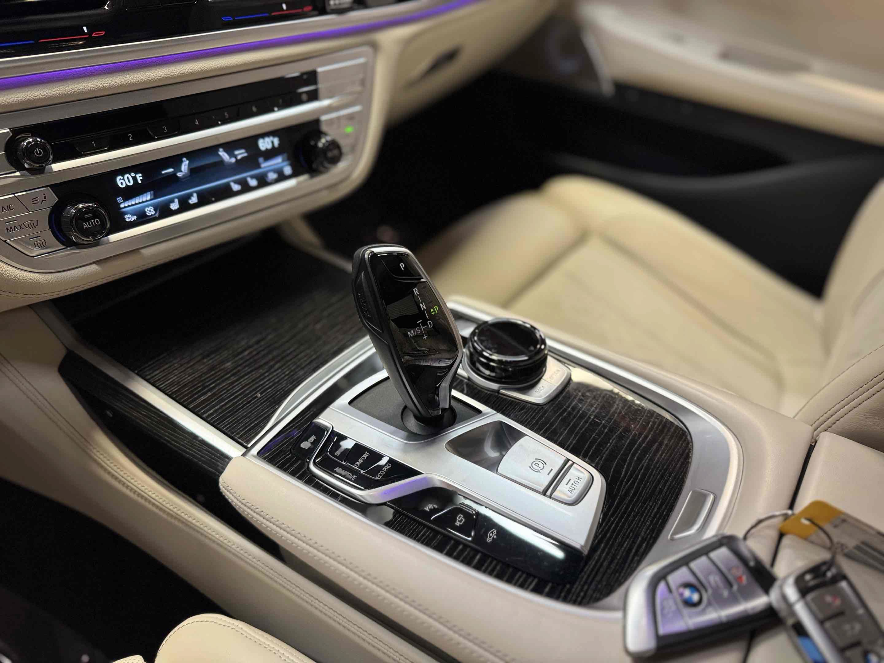 Used 2021 BMW 750i xDrive w/ Executive Package AWD/4WD image 65