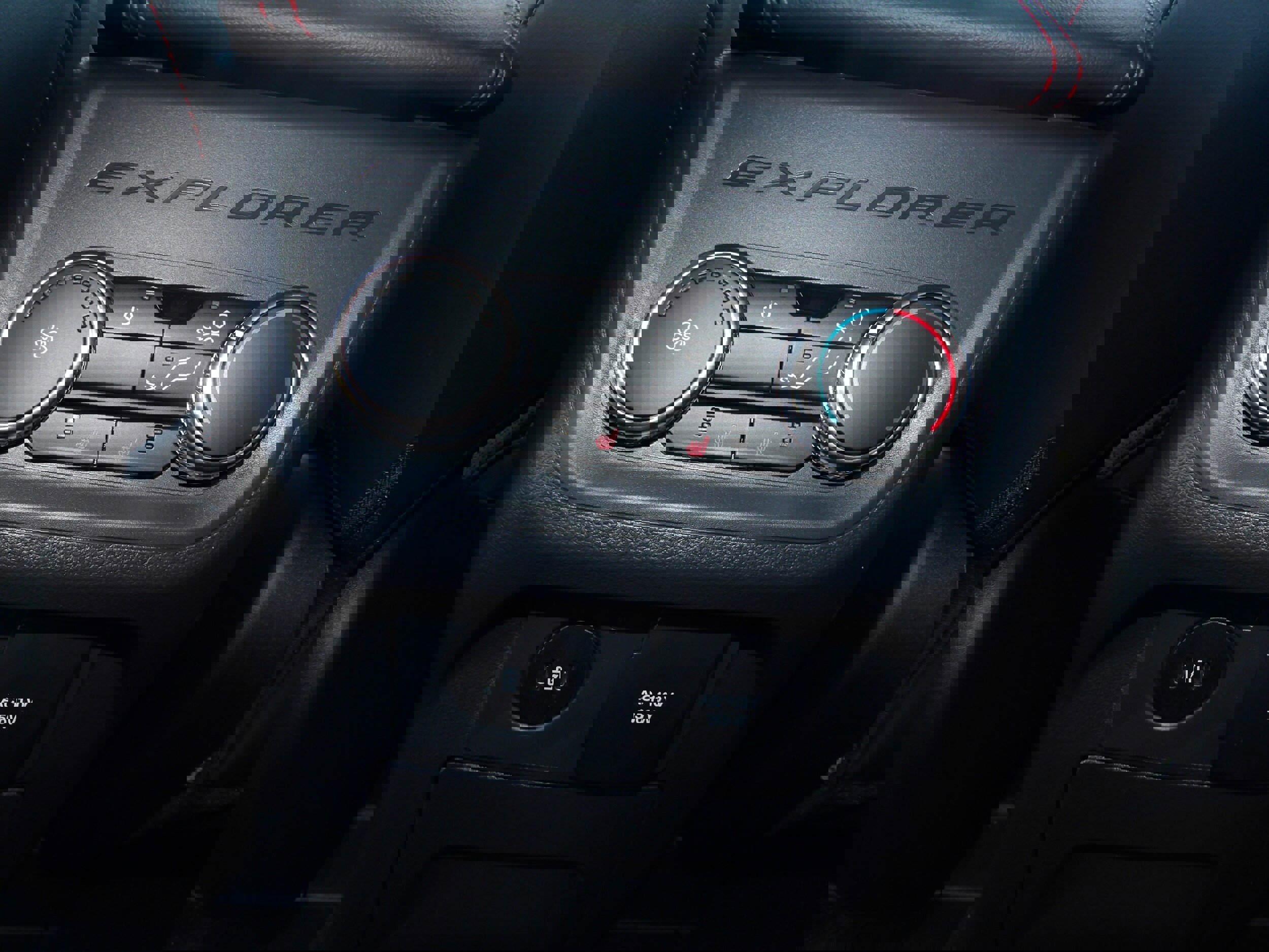 New 2025 Ford Explorer ST image 40