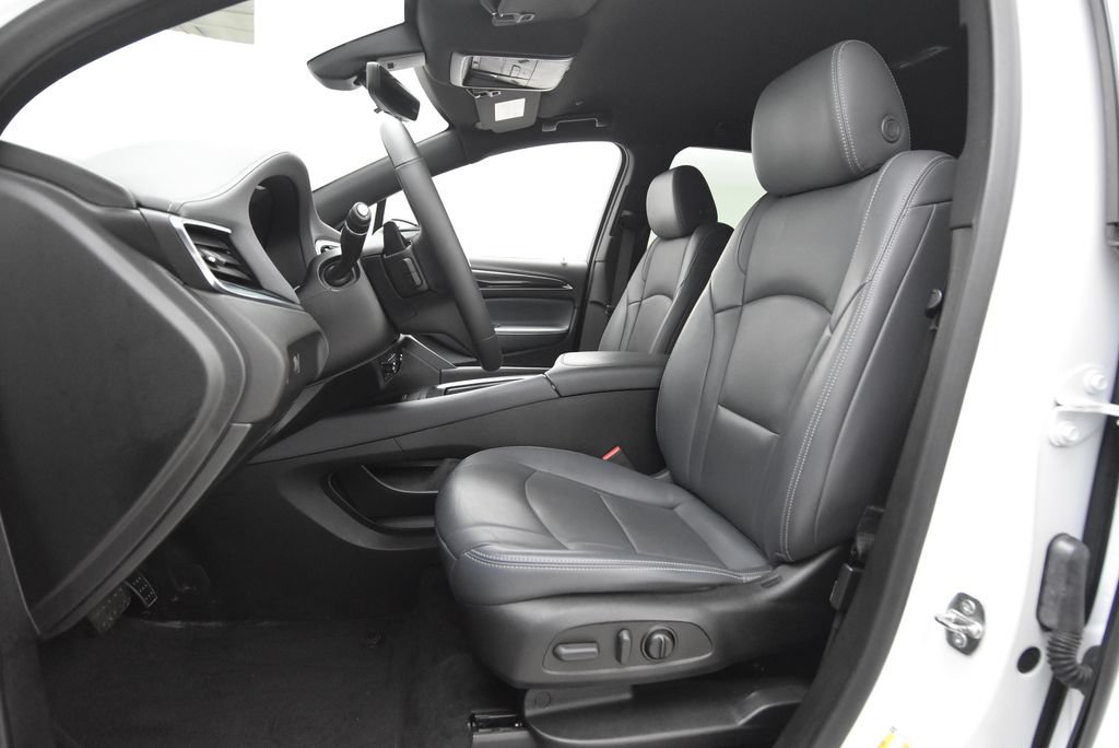 Used 2022 Buick Enclave Essence FWD image 25