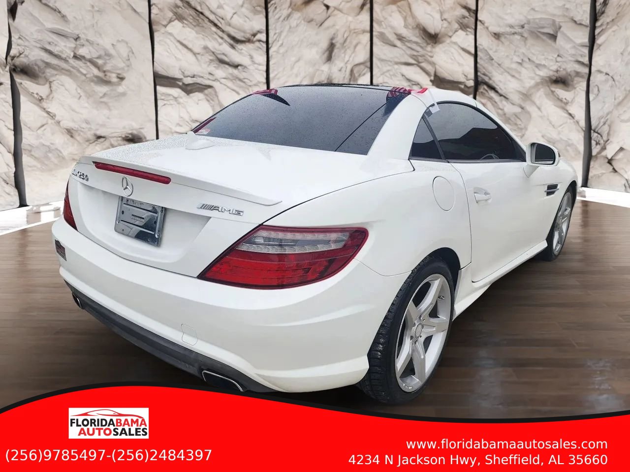 Used 2014 Mercedes-Benz SLK 250 w/ Sport Package image 7