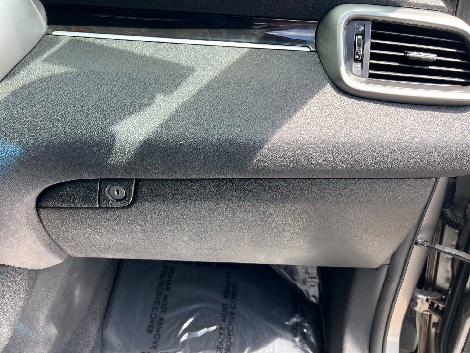 Used 2016 Kia Sorento LX image 52