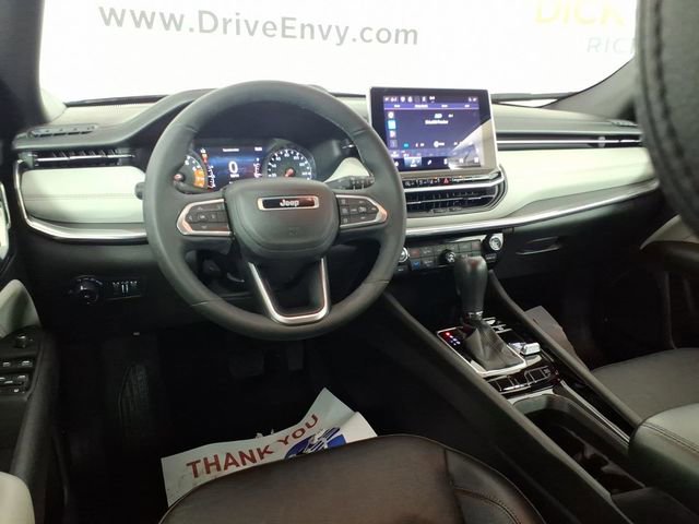 Used 2023 Jeep Compass Limited image 10