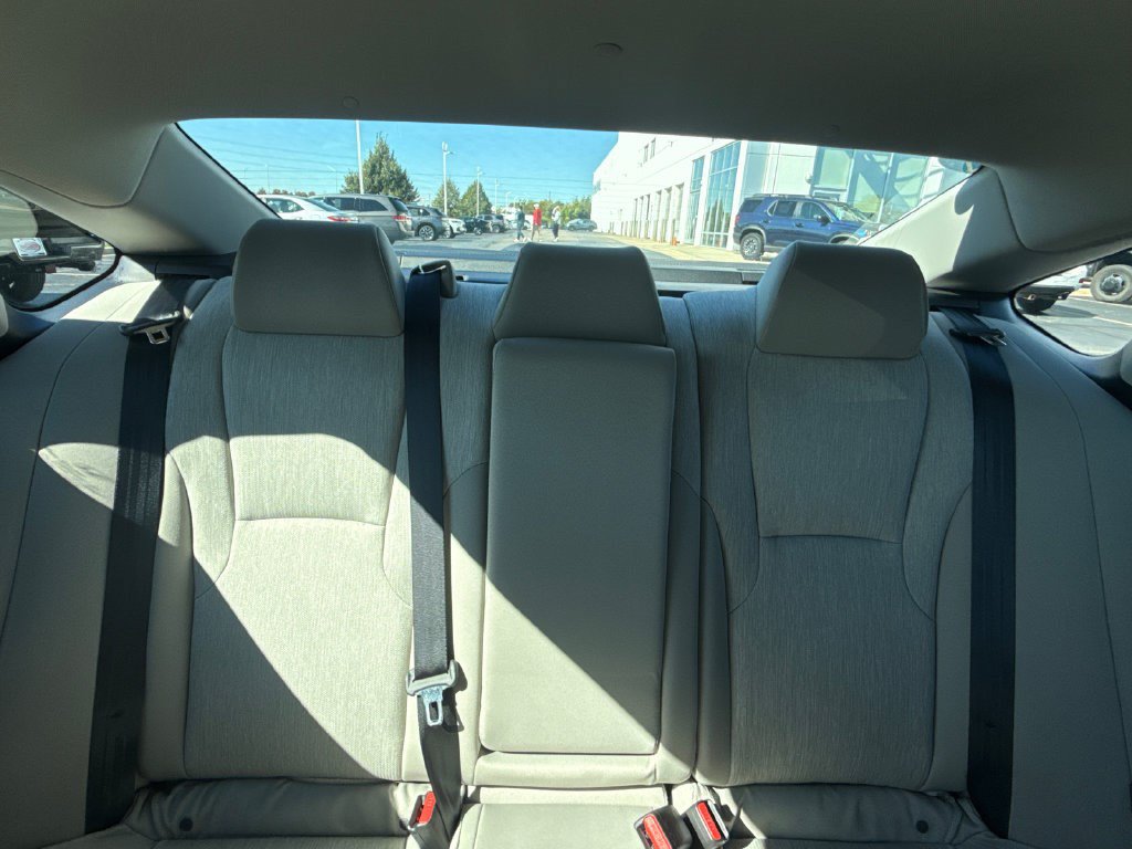 Certified 2023 Honda Accord EX image 18