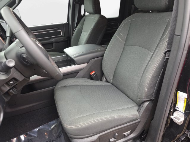 Used 2026 RAM 3500 Big Horn AWD/4WD image 15