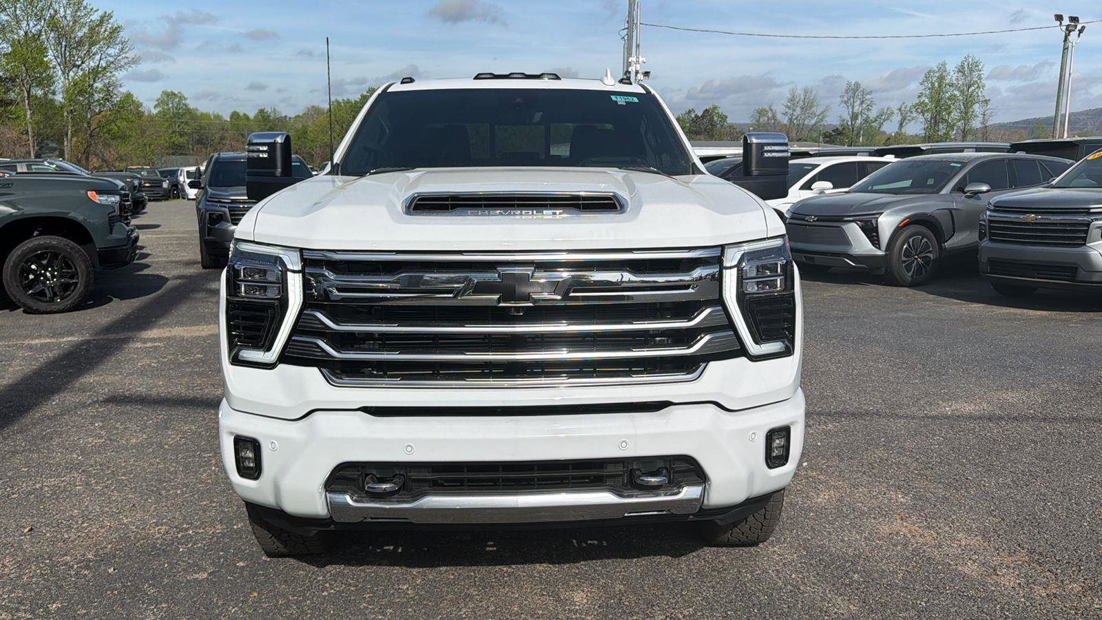 New 2026 Chevrolet Silverado 2500 High Country w/ High Country Premium Package AWD/4WD video 2