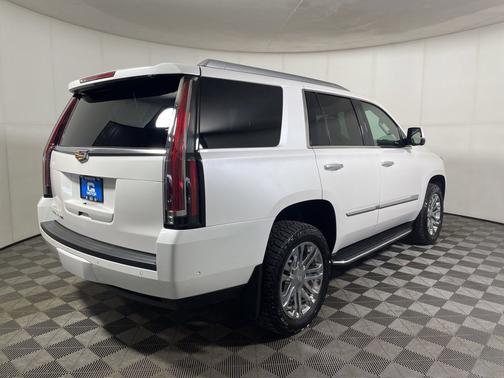Used 2020 Cadillac Escalade 4WD image 7