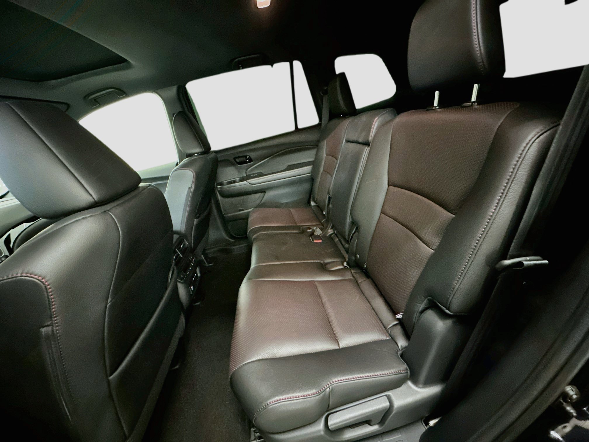 Used 2025 Honda Passport Black Edition image 30