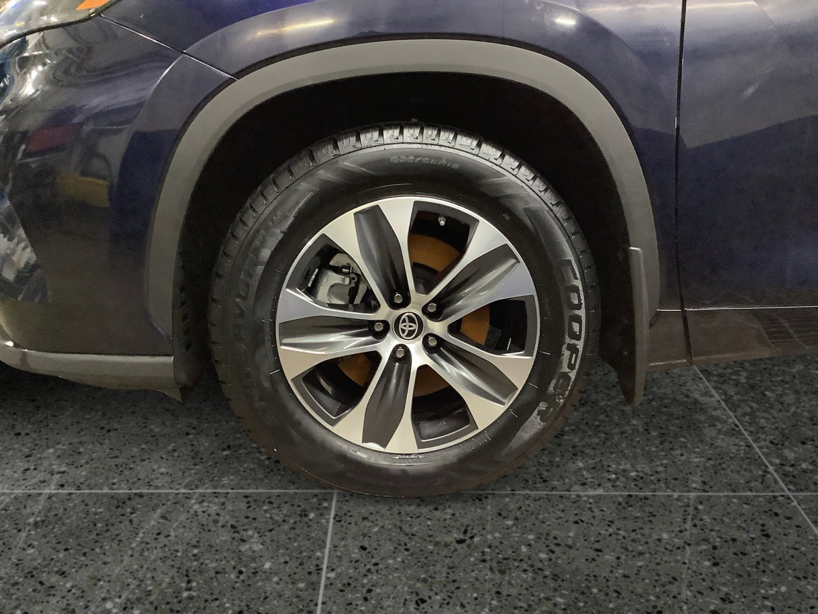 Used 2023 Toyota Highlander XLE image 14