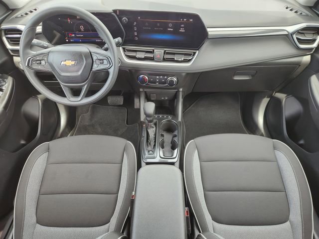 Used 2025 Chevrolet TrailBlazer LS FWD image 23
