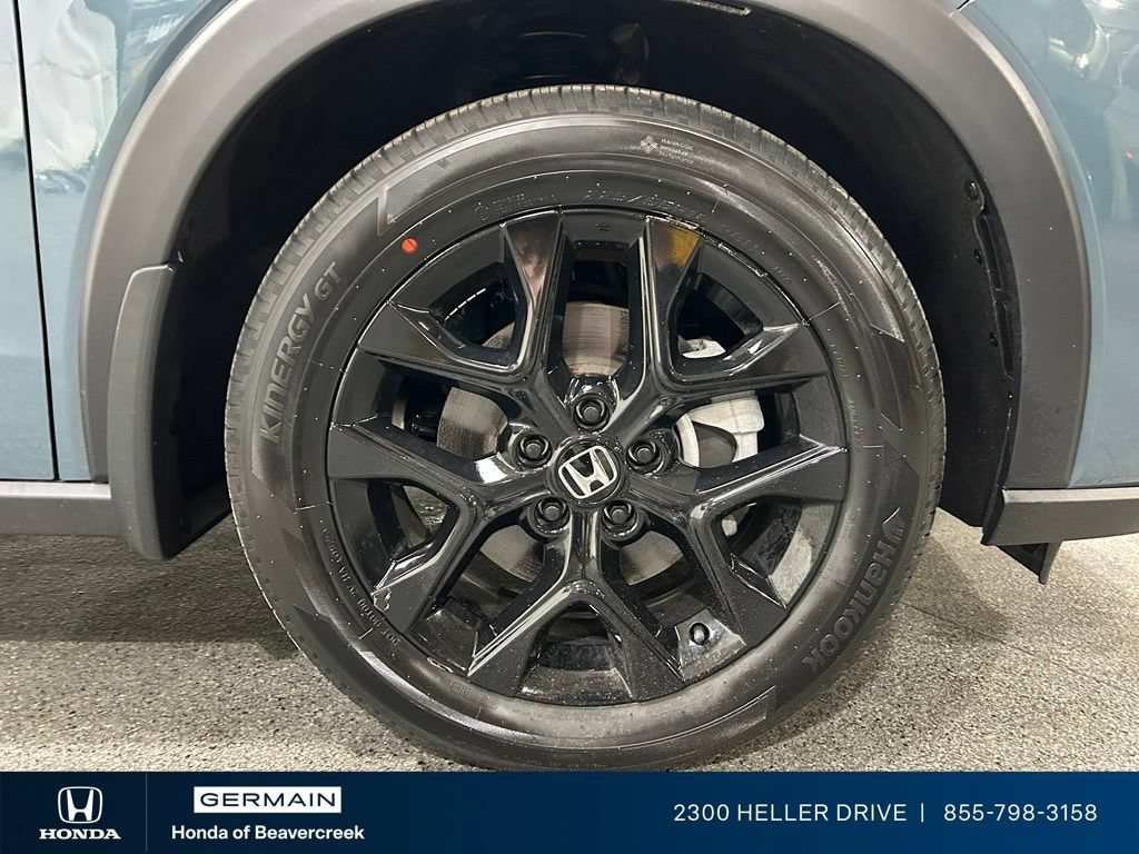 Certified 2025 Honda HR-V Sport image 12