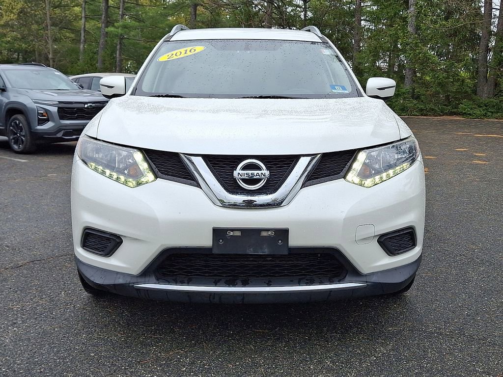 Used 2016 Nissan Rogue SV AWD/4WD image 2