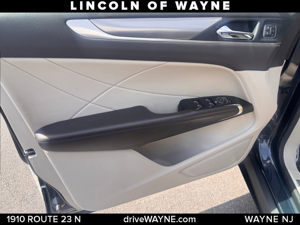 Certified 2019 Lincoln MKC Premiere AWD/4WD image 13