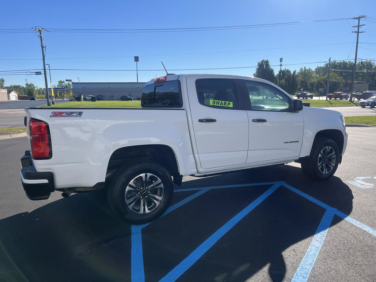 Used 2021 Chevrolet Colorado Z71 w/ Safety Package AWD/4WD image 5