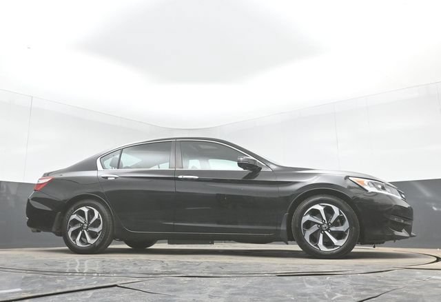 Used 2017 Honda Accord EX-L image 48