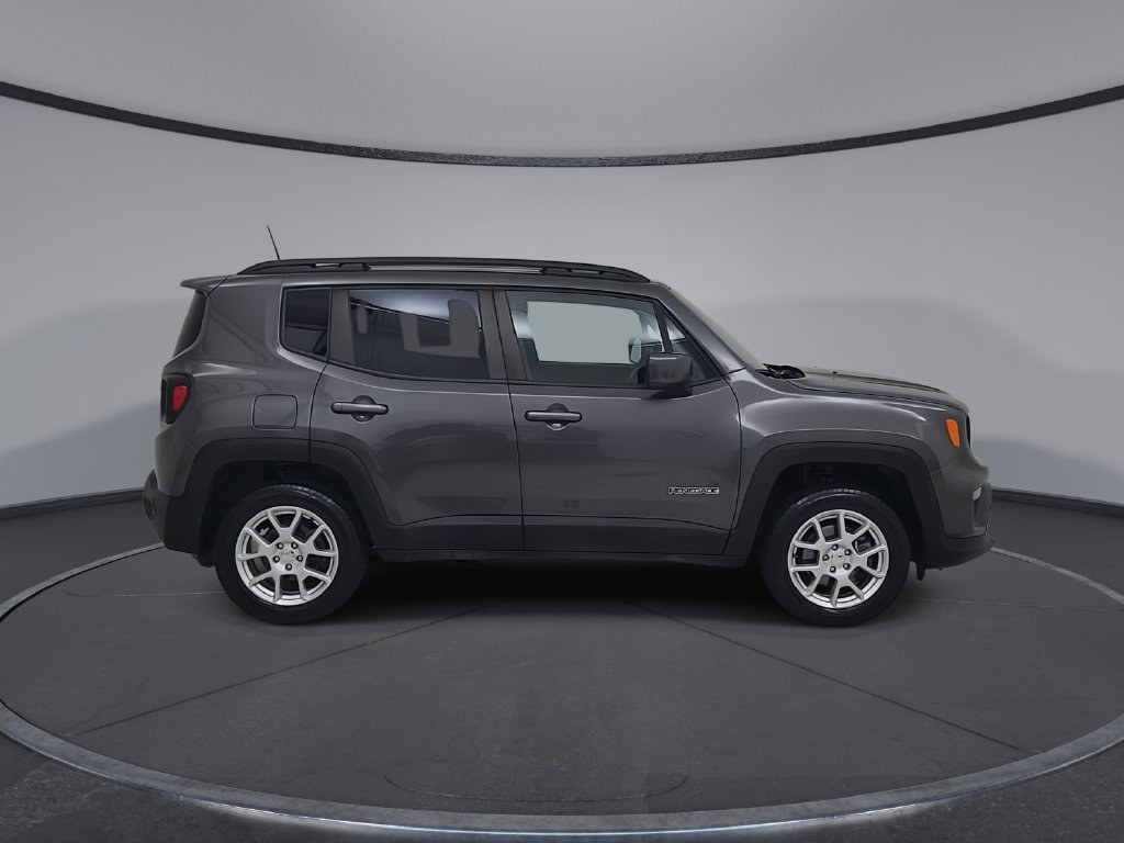 Certified 2020 Jeep Renegade Latitude w/ Popular Equipment Group AWD/4WD image 18