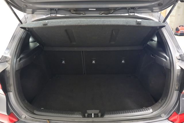 Used 2018 Hyundai Elantra GT FWD image 29
