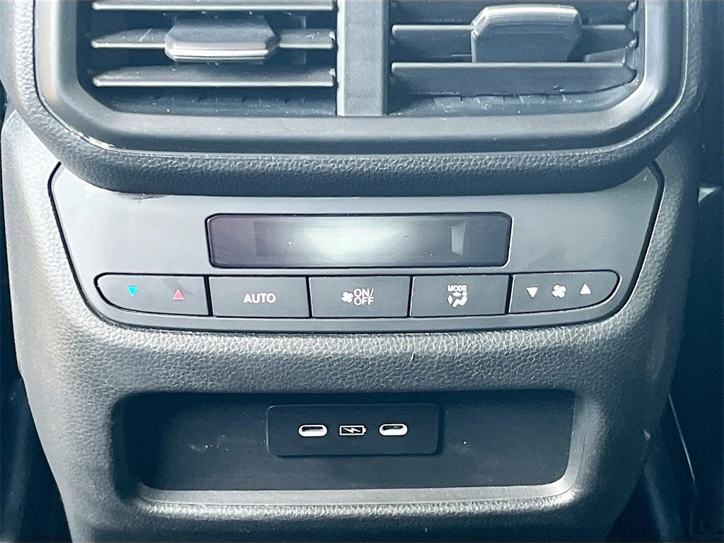 Used 2024 Honda Pilot EX-L image 25