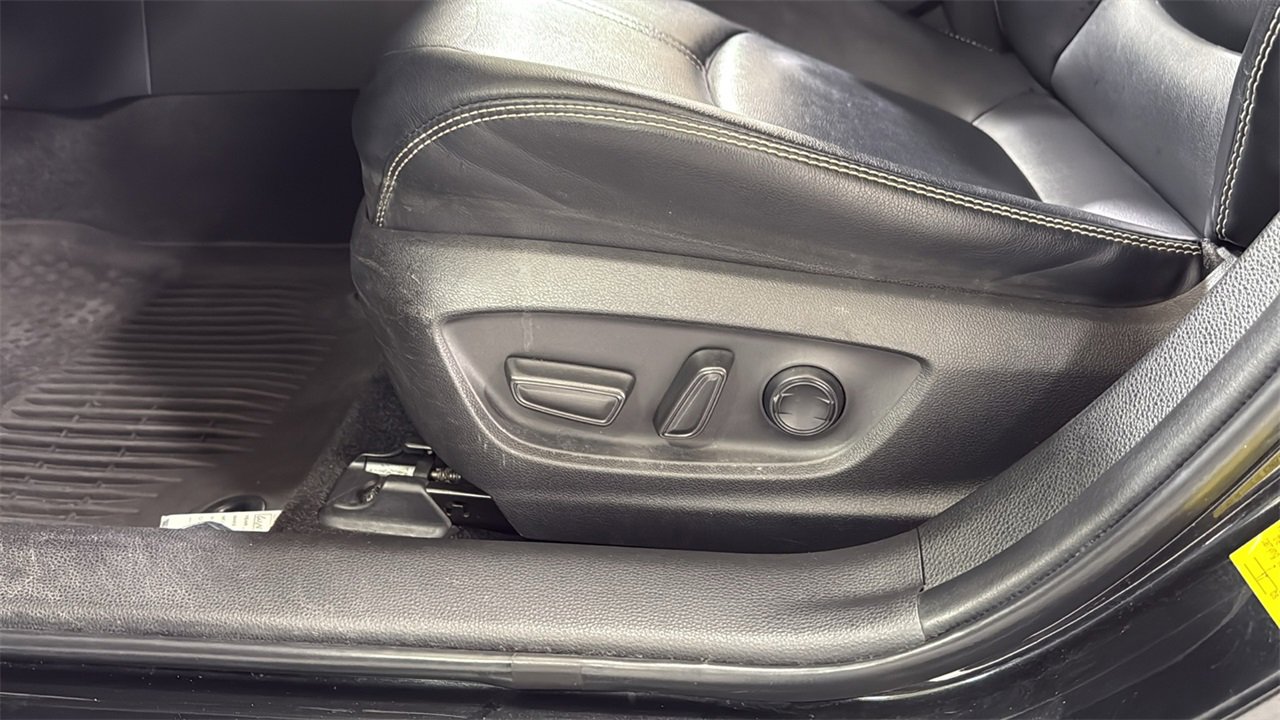 Used 2022 Toyota Corolla LE image 14