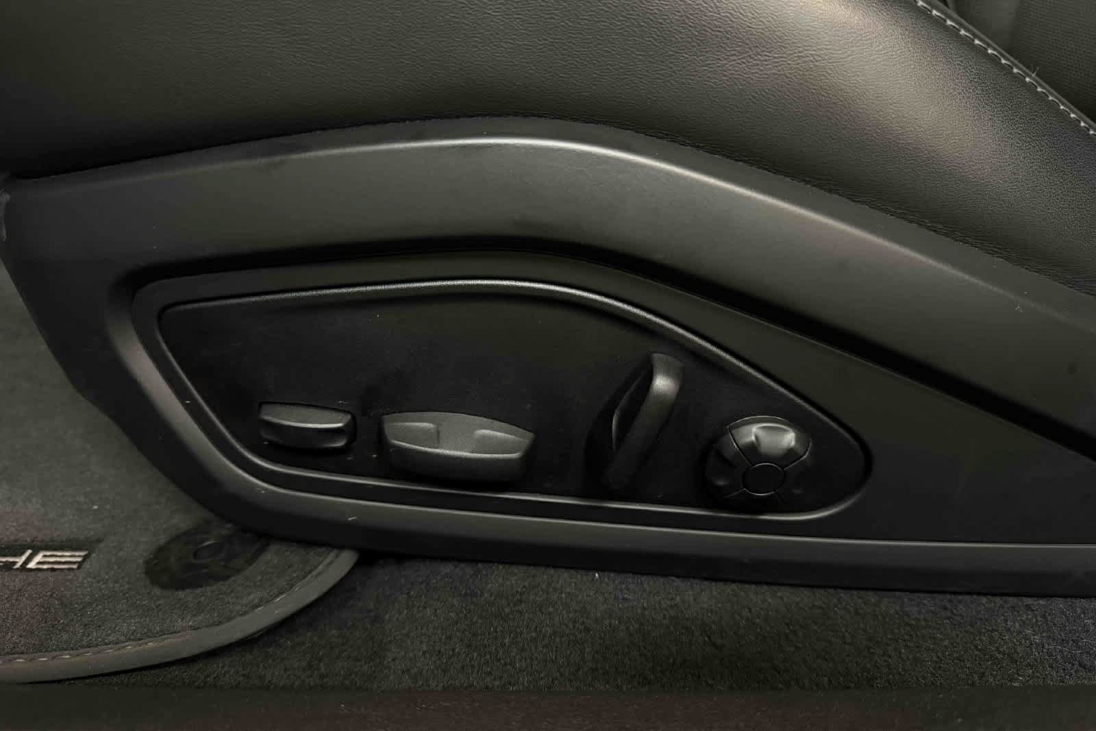 Certified 2025 Porsche Taycan 4S AWD/4WD image 24