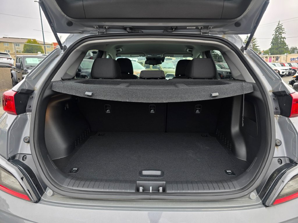 Used 2023 Hyundai Kona SE FWD image 14
