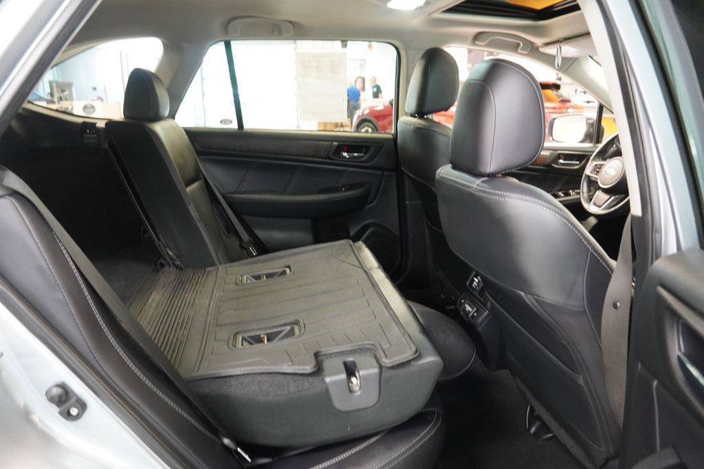 Used 2018 Subaru Outback 3.6R Limited AWD/4WD image 33
